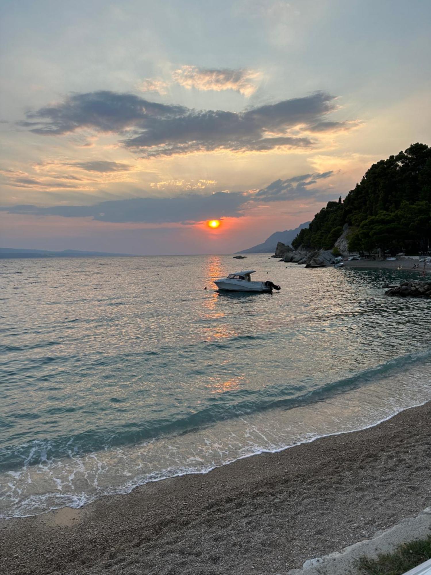 Apartmani Jurica I Ankica Brela Buitenkant foto